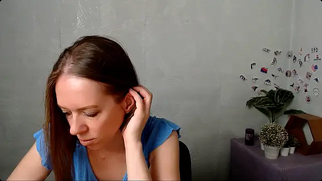 Snapshot of GloriaSi_ chatting on May 23, 9:30 am GloriaSi online show from May 23, 9:30 am