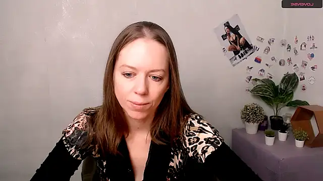 GloriaSi  online show from December 5, 5:28 am