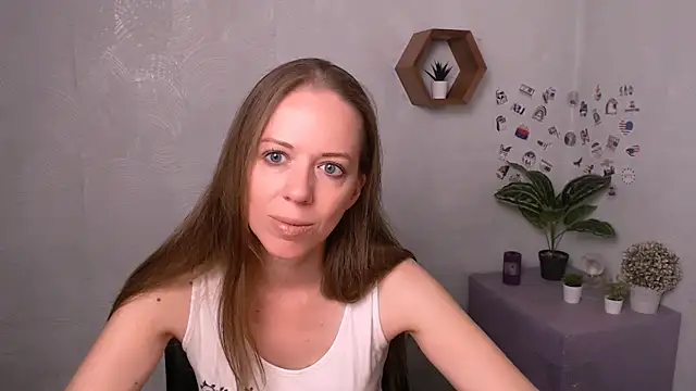 GloriaSi  online show from September 12, 4:40 pm