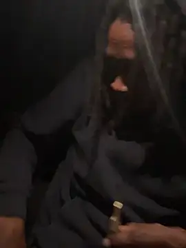 sneakylink13   online show from November 3, 1:33 am