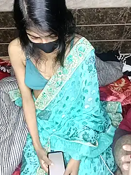 Snapshot of Shalu79 chatting on December 22, 4:28 am Shalu79 online show from December 22, 4:28 am