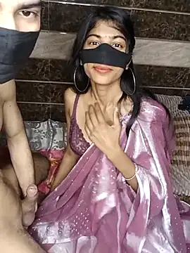 Snapshot of Shalu79 chatting on February 24, 6:15 pm Shalu79 online show from February 24, 6:15 pm