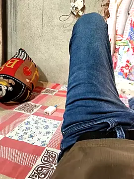 Snapshot of Bhabhi_desi12 chatting on November 9, 9:13 am Bhabhi desi12 online show from November 9, 9:13 am