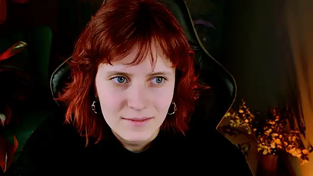 LolaAsmus online show from March 11, 8:19 am