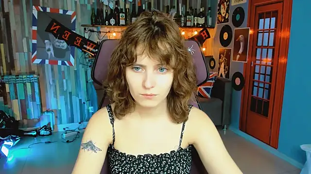 LolaAsmus online show from October 29, 8:35 am