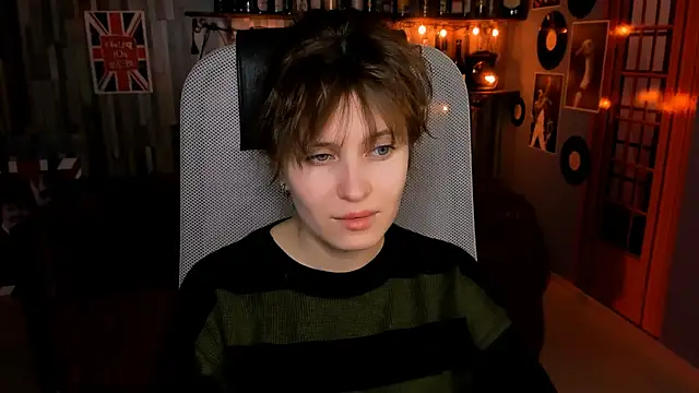 LolaAsmus online show from February 13, 9:20 am