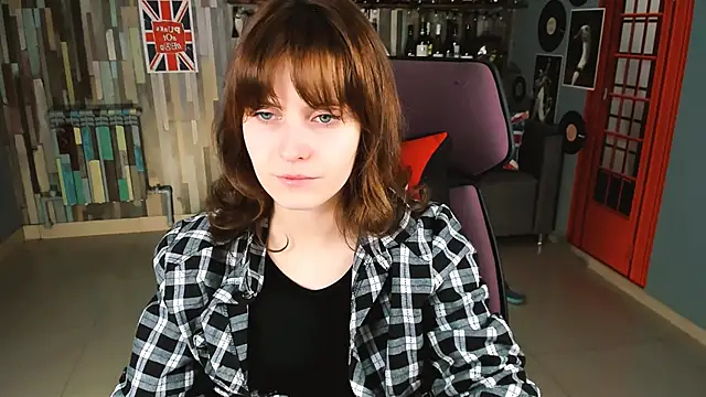 LolaAsmus online show from November 7, 7:35 am