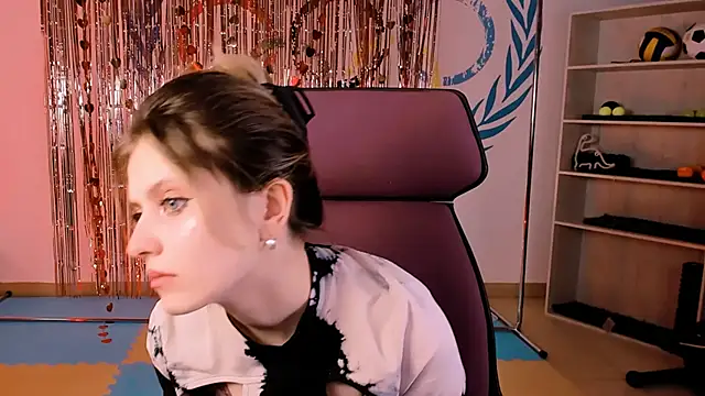 LolaAsmus online show from February 27, 11:28 am