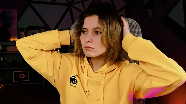 LolaAsmus online show from February 28, 1:25 pm