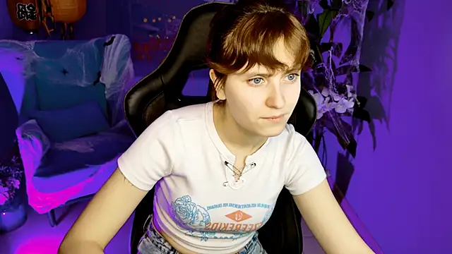 LolaAsmus online show from October 23, 5:28 am