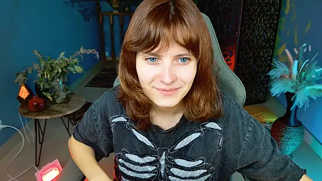 LolaAsmus online show from October 15, 5:28 am