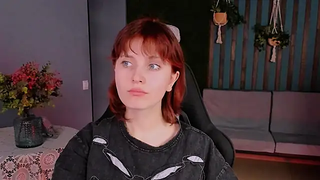 LolaAsmus online show from March 18, 10:28 am