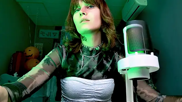 LolaAsmus online show from October 31, 6:54 am