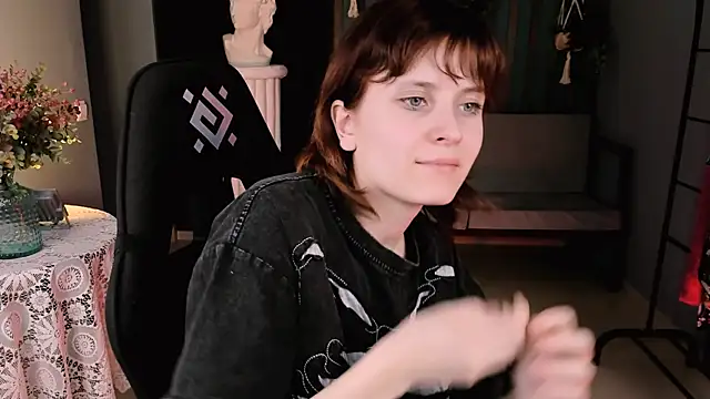 LolaAsmus online show from March 18, 7:44 pm