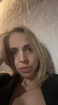 Snapshot of Annelibre chatting on December 24, 9:44 pm Annelibre online show from December 24, 9:44 pm