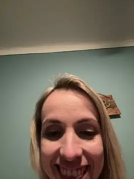 Snapshot of Annelibre chatting on February 27, 9:36 pm Annelibre online show from February 27, 9:36 pm