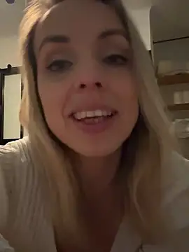 Snapshot of Annelibre chatting on January 17, 9:28 pm Annelibre online show from January 17, 9:28 pm