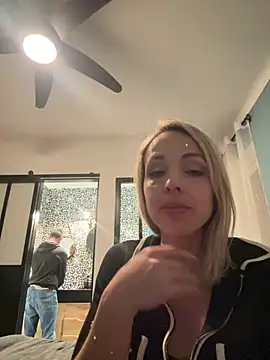 Snapshot of Annelibre chatting on February 28, 9:33 pm Annelibre online show from February 28, 9:33 pm
