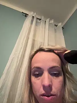 Snapshot of Annelibre chatting on March 20, 8:40 pm Annelibre online show from March 20, 8:40 pm