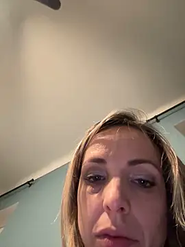 Snapshot of Annelibre chatting on January 31, 8:54 pm Annelibre online show from January 31, 8:54 pm