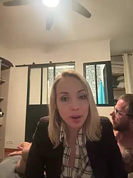 Snapshot of Annelibre chatting on March 3, 9:05 pm Annelibre online show from March 3, 9:05 pm