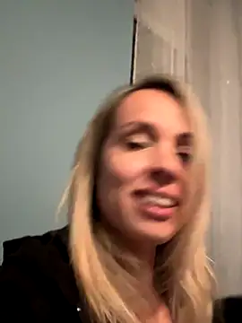 Snapshot of Annelibre chatting on October 5, 9:38 pm Annelibre online show from October 5, 9:38 pm