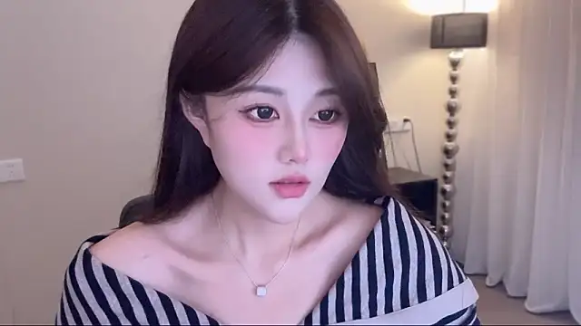 Strawberrybabyy1 online show from November 4, 3:16 pm