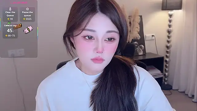 Strawberrybabyy1 online show from November 11, 12:22 pm