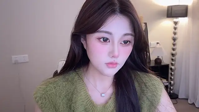 Strawberrybabyy1 online show from November 1, 11:37 am