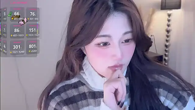 Strawberrybabyy1 online show from October 25, 5:46 pm