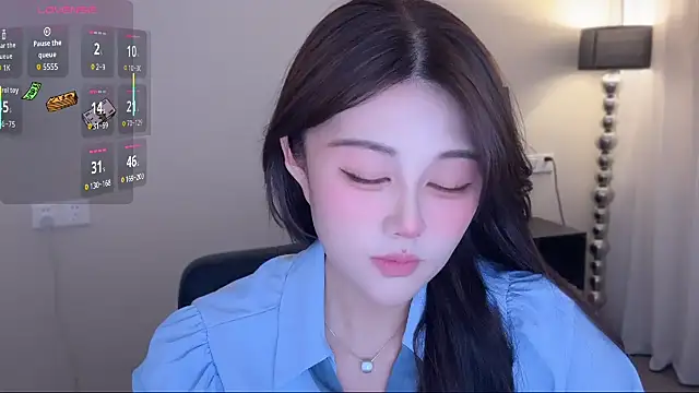 Strawberrybabyy1 online show from November 5, 2:53 pm