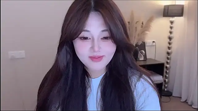 Strawberrybabyy1 online show from November 30, 3:46 pm