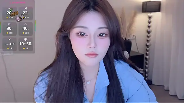 Snapshot of Strawberrybabyy1 chatting on October 11, 3:24 pm Strawberrybabyy1 online show from October 11, 3:24 pm