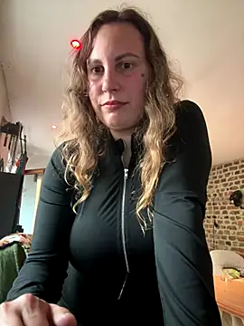 Snapshot of Yanacool007 chatting on October 11, 11:11 am Yanacool007 online show from October 11, 11:11 am