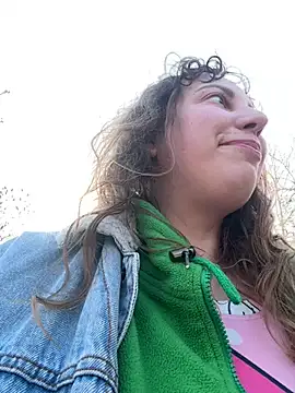 Snapshot of Yanacool007 chatting on March 3, 2:28 pm Yanacool007 online show from March 3, 2:28 pm