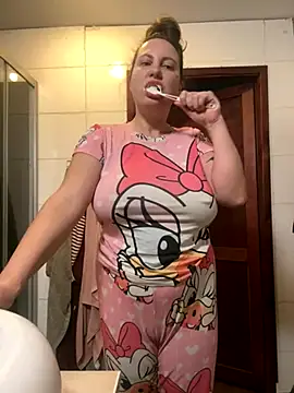 Yanacool007 online show from December 5, 9:52 am