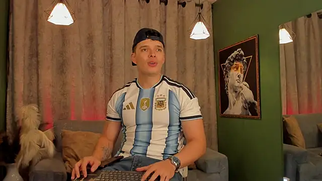 Jake Tylerr  online show from July 15, 11:34 pm