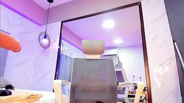 alhana miller online show from February 21, 7:54 pm