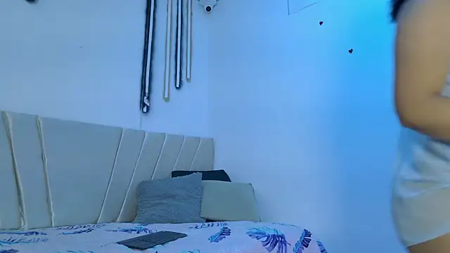 mikoto urab online show from October 13, 7:15 pm