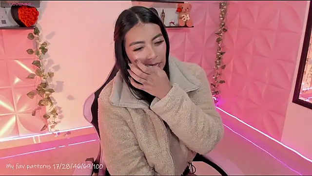 Snapshot of NattGomez chatting on July 28, 8:52 pm NattGomez online show from July 28, 8:52 pm