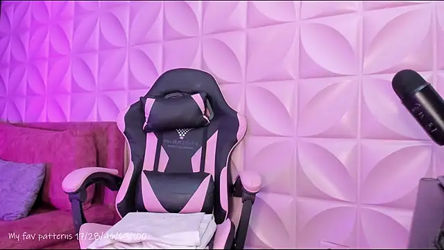 NattGomez online show from November 15, 2:37 am