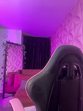 NattGomez online show from September 20, 1:10 am