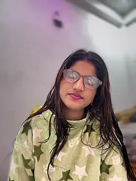 Snapshot of DiyAsingHh chatting on December 18, 7:07 pm DiyAsingHh online show from December 18, 7:07 pm