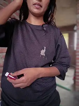 Snapshot of DiyAsingHh chatting on April 4, 1:12 am DiyAsingHh online show from April 4, 1:12 am