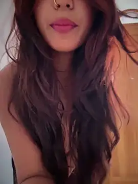 Snapshot of DiyAsingHh chatting on February 10, 1:37 am DiyAsingHh online show from February 10, 1:37 am