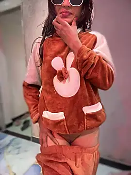 Snapshot of DiyAsingHh chatting on January 11, 8:27 pm DiyAsingHh online show from January 11, 8:27 pm