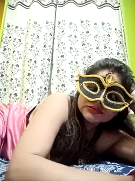 Snapshot of Babydoll_18 chatting on October 31, 7:10 pm Babydoll 18 online show from October 31, 7:10 pm