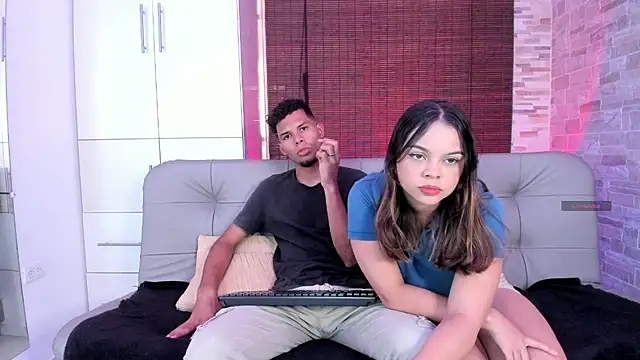 Snapshot of miaa_lux chatting on March 4, 7:01 pm miaa lux online show from March 4, 7:01 pm