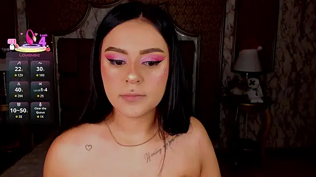 SoffiQueen online show from December 5, 2:26 pm