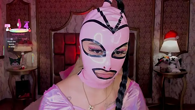 SoffiQueen online show from December 1, 3:13 pm